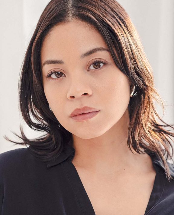 Eva Noblezada